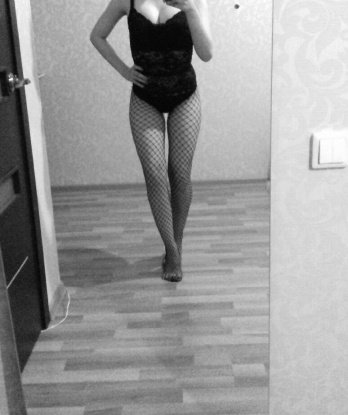 Ласковая и нежная красотка с огненным темпераментом ждет именно тебя. Позволь мне сделать твои фантазии ярче и жизнь насыщеннее. Звони и приезжай – не пожалеешь! 12747, 23 года